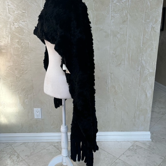 NWT Black Rabbit Cape 180 x 50" - Picture 4 of 7